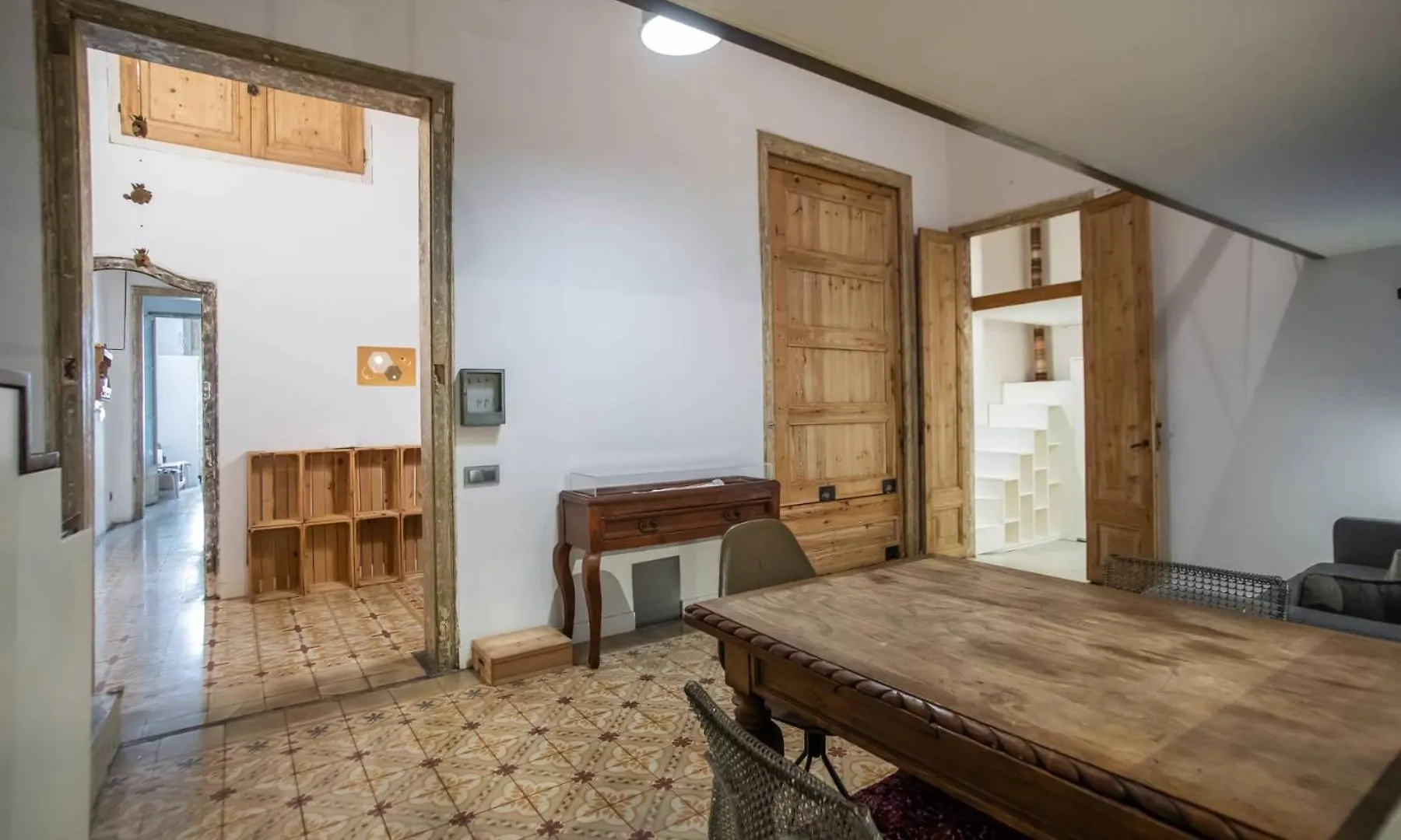 P2Amp1057 - Magnific 3Br Apartment In The Ghotic Barcelona
