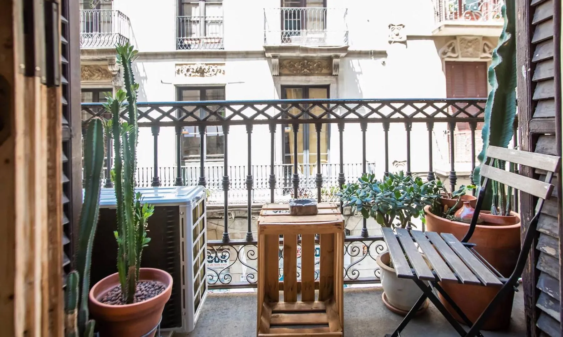 P2Amp1057 - Magnific 3Br Apartment In The Ghotic Barcelona Spain