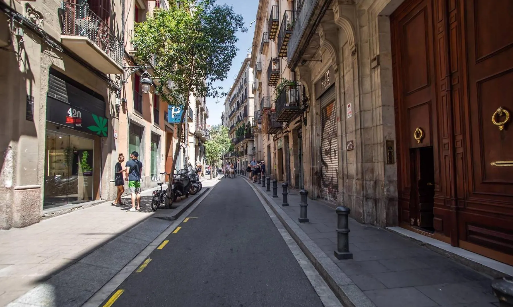 P2Amp1057 - Magnific 3Br Apartment In The Ghotic Barcelona