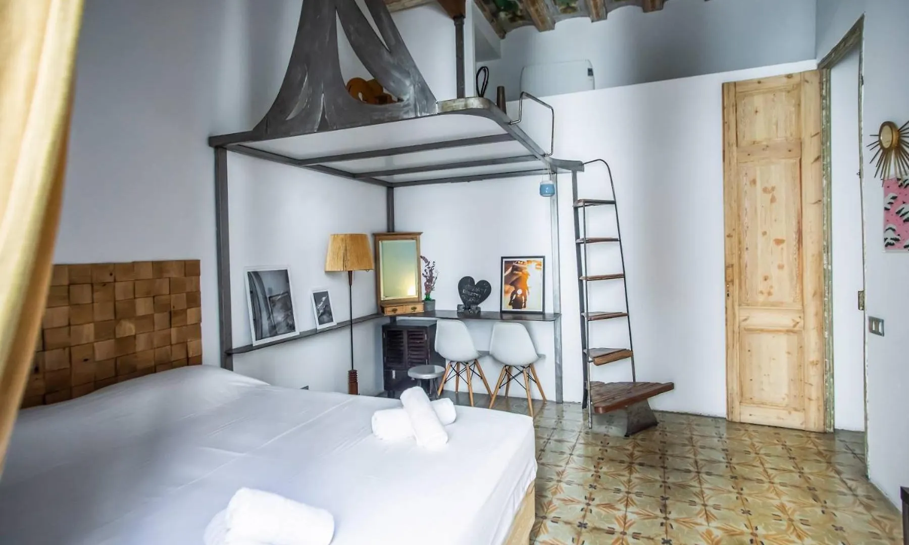P2Amp1057 - Magnific 3Br Apartment In The Ghotic Barcelona