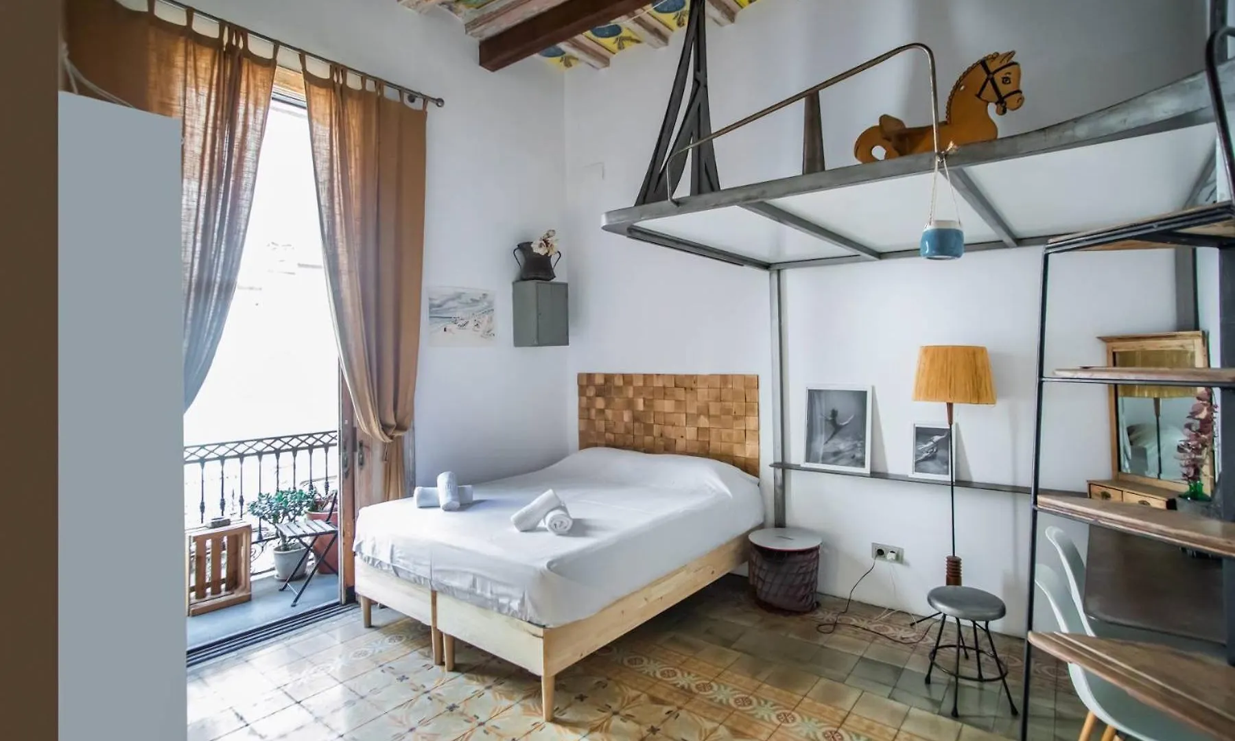 P2Amp1057 - Magnific 3Br Apartment In The Ghotic Barcelona 0*,  Spain