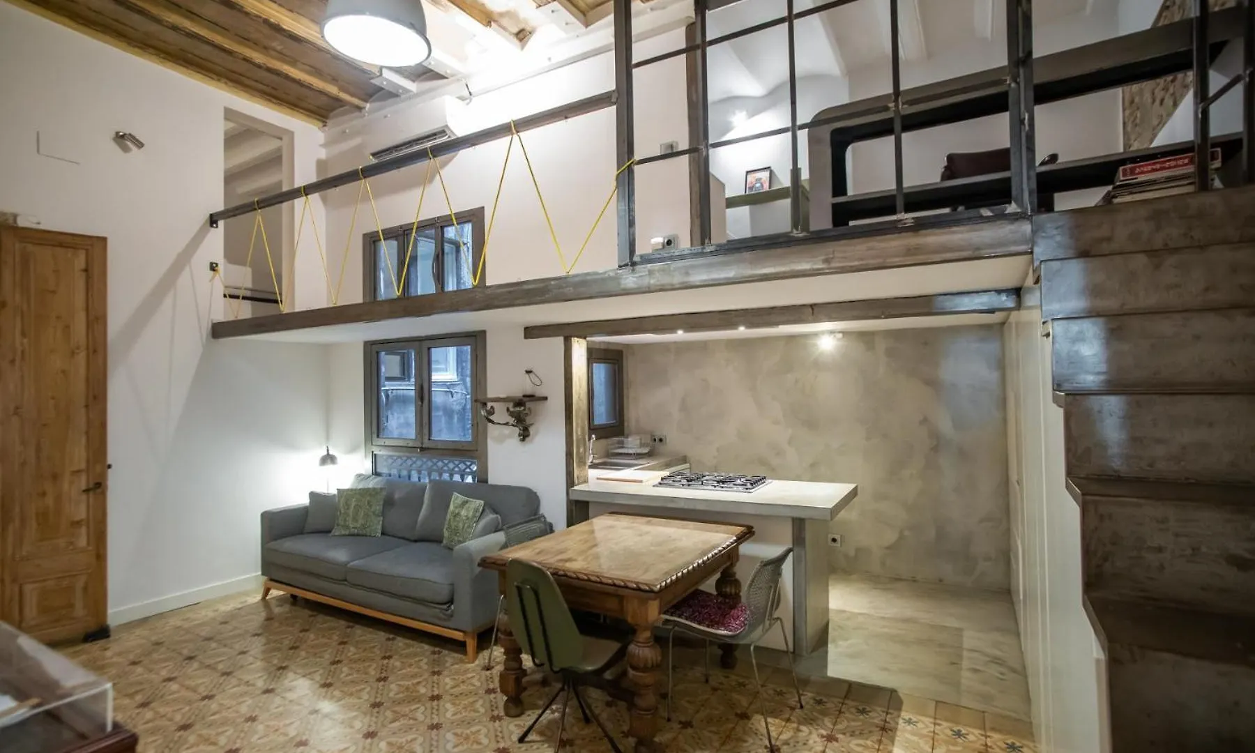 P2Amp1057 - Magnific 3Br Apartment In The Ghotic Barcelona